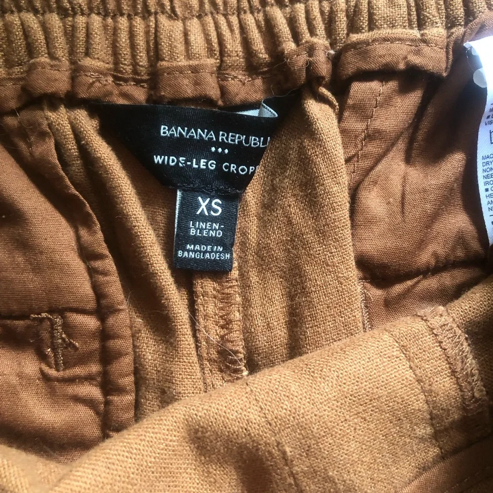 Banana Republic Wide leg Cropped Gaucho/Culotte Linen-Blend Pants in Rust Brown